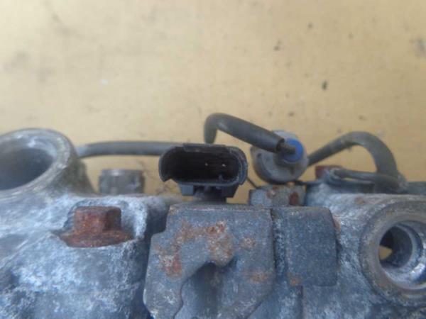 COMPRESSEUR DE CLIMATISATION BMW - Vue 3